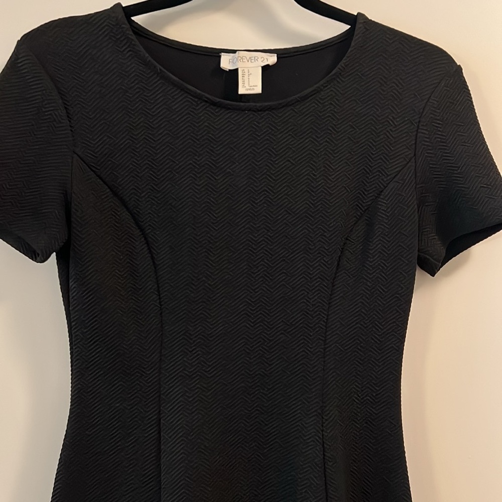 FUN & FLIRTY LBD - Picture 2 of 5